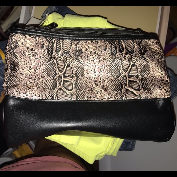 Sephora Other - NWT Adrienne Vittadini Pyramid Makeup Bag